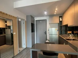 For rent 1 bed condo in Bang Rak, Bangkok