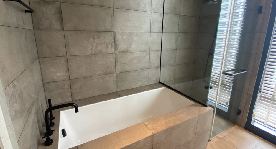 Condo en venta y en alquiler de 2 habitaciones en Watthana, Bangkok