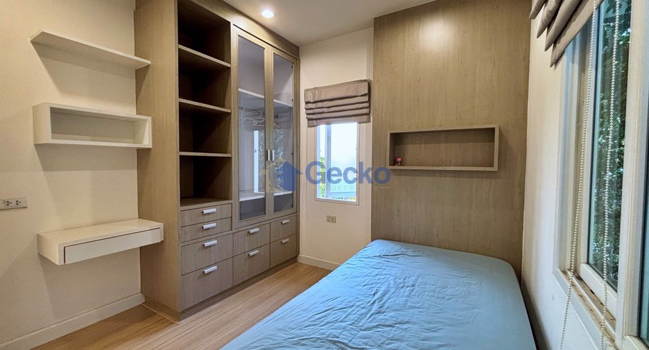 Casa en alquiler de 3 habitaciones en Bang Lamung, Chonburi