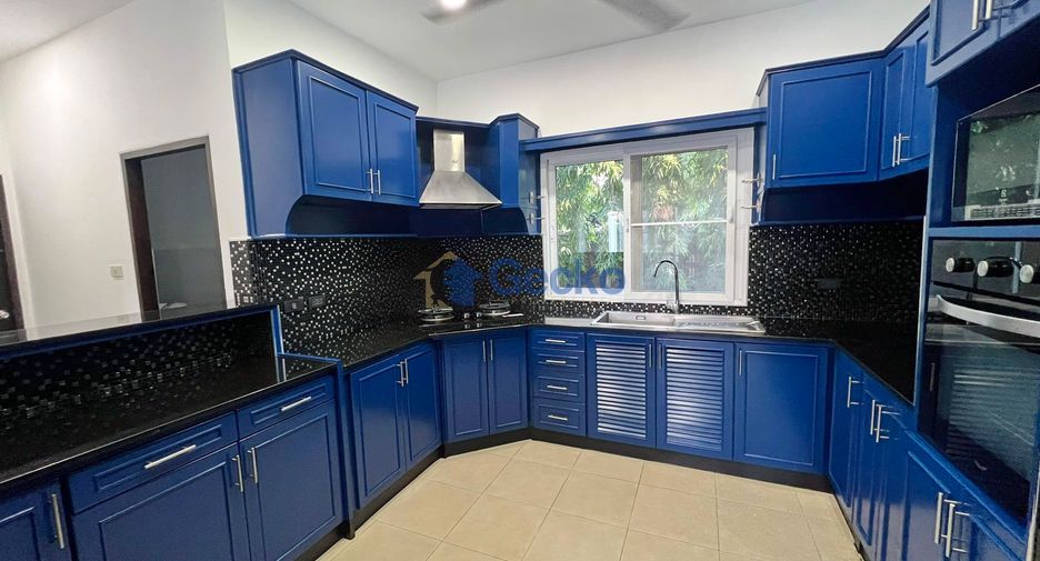 À louer et à vendre 5 chambres maison à Bang Lamung, Chonburi