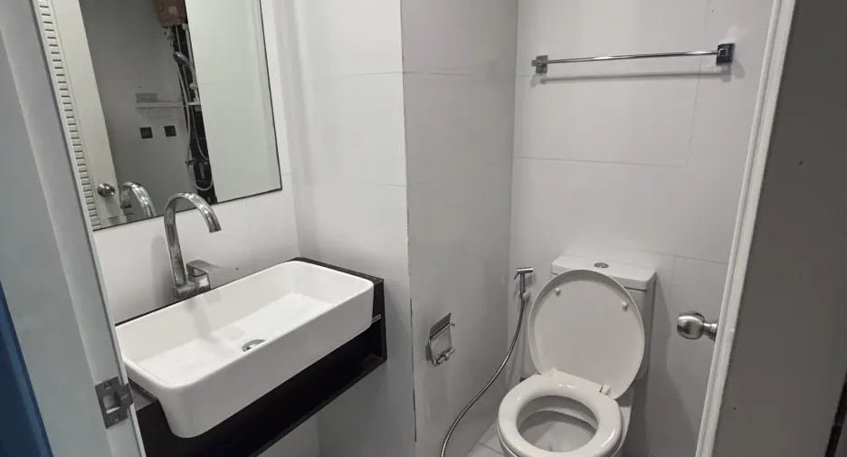 À louer studio condo à Bang Phli, Samut Prakan