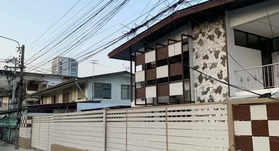 ให้เช่า 5 ห้องนอน บ้านเดี่ยว ใน พระโขนง, กรุงเทพฯ