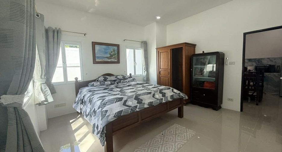 For rent 4 ベッドルーム house in Mueang Phuket, Phuket