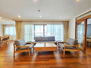 For rent 3 bedrooms condo in Watthana, Bangkok