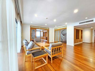 For rent 3 bedrooms condo in Watthana, Bangkok