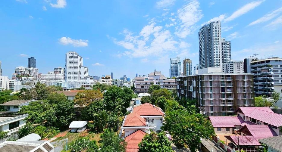 À louer 3 chambres condo à Watthana, Bangkok