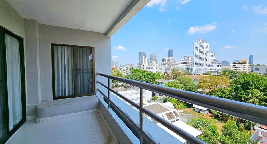 À louer 3 chambres condo à Watthana, Bangkok