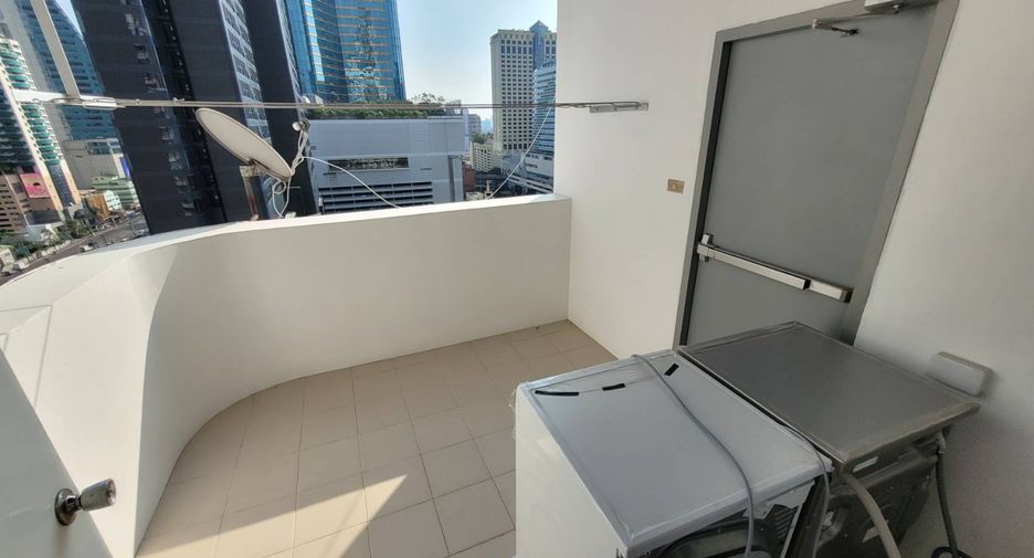 À louer 3 chambres condo à Watthana, Bangkok