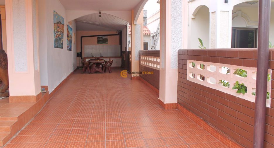 For rent 4 bedrooms house in Bang Lamung, Chonburi