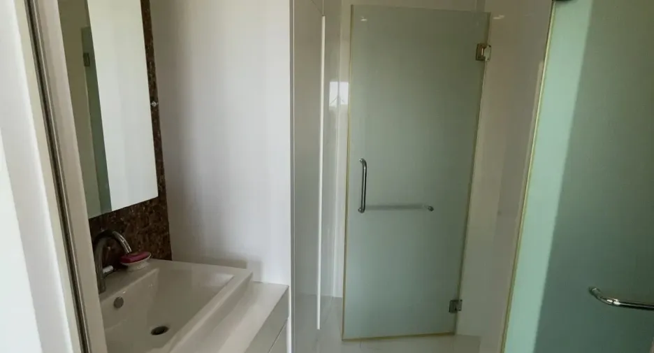 À louer 2 chambres condo à Bang Lamung, Chonburi