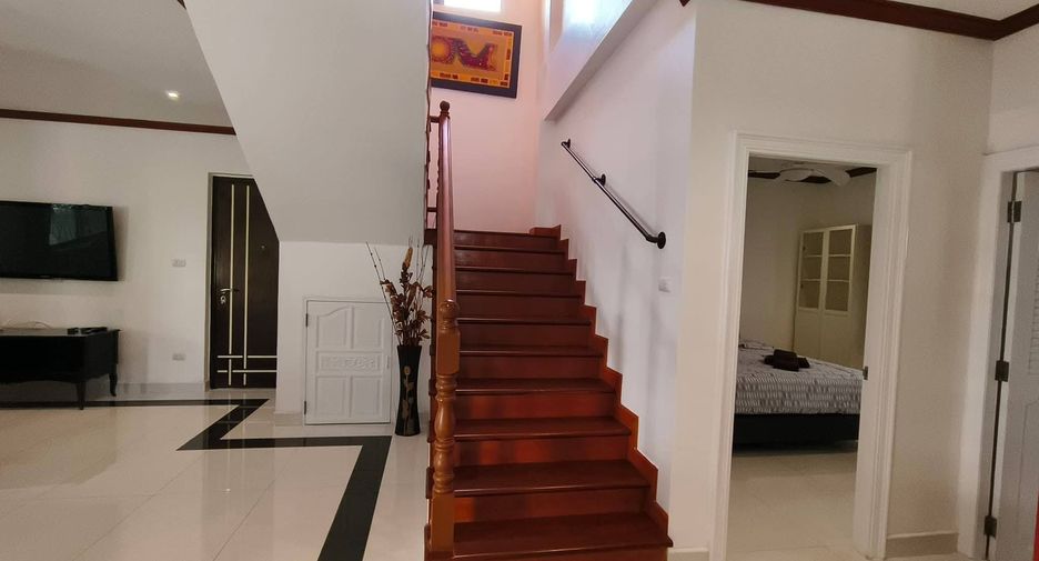 For rent 4 bedrooms house in Bang Lamung, Chonburi