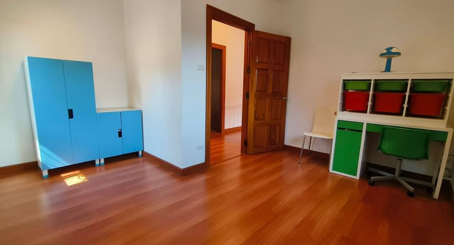 For rent 4 bedrooms house in Bang Lamung, Chonburi
