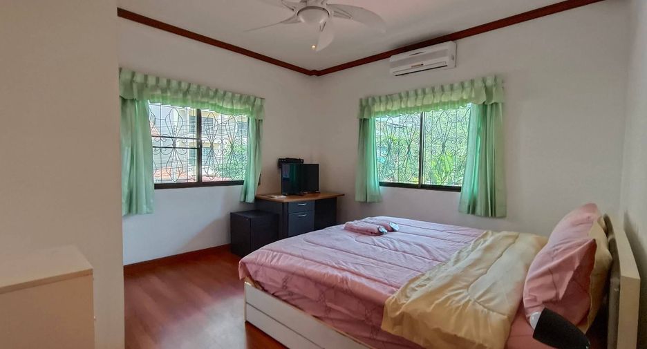 For rent 4 bedrooms house in Bang Lamung, Chonburi