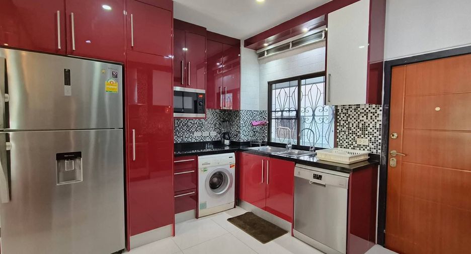For rent 4 bedrooms house in Bang Lamung, Chonburi