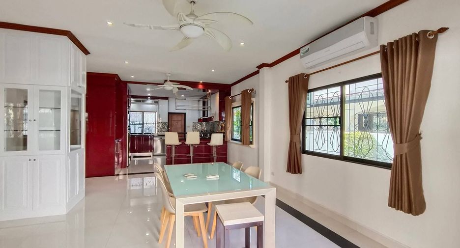 For rent 4 bedrooms house in Bang Lamung, Chonburi