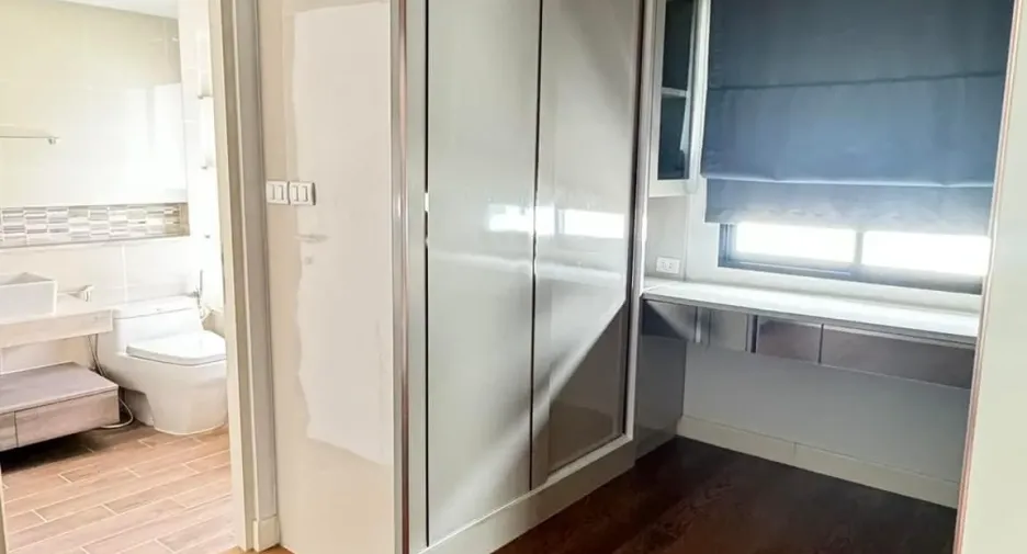 Haus zum Kauf und zur Miete mit 5 Zimmer in Bang Sao Thong, Samut Prakan