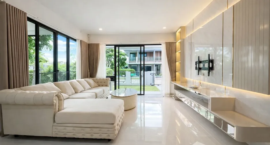 Haus zum Kauf und zur Miete mit 5 Zimmer in Bang Sao Thong, Samut Prakan