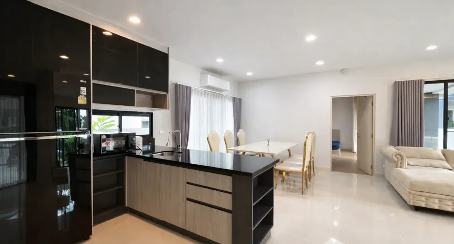 Haus zum Kauf und zur Miete mit 5 Zimmer in Bang Sao Thong, Samut Prakan