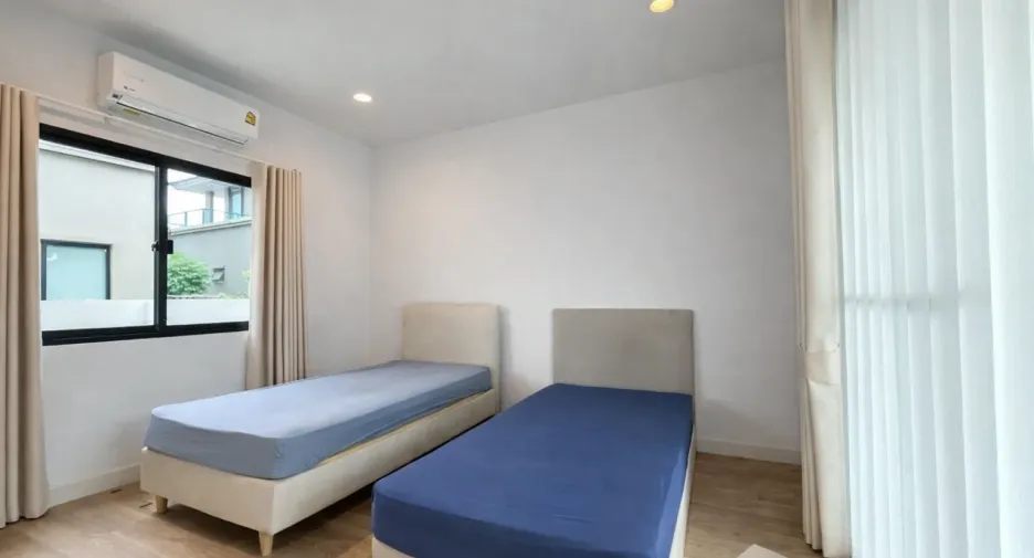 Haus zum Kauf und zur Miete mit 5 Zimmer in Bang Sao Thong, Samut Prakan