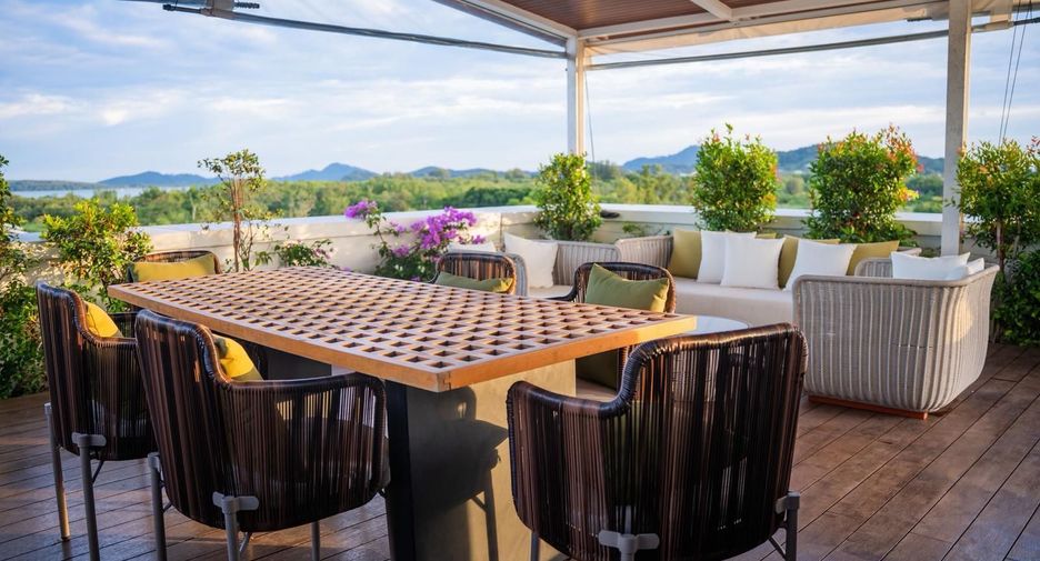 For sale 4 bedrooms condo in Mueang Phuket, Phuket