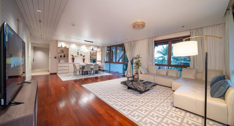 For sale 4 bedrooms condo in Mueang Phuket, Phuket