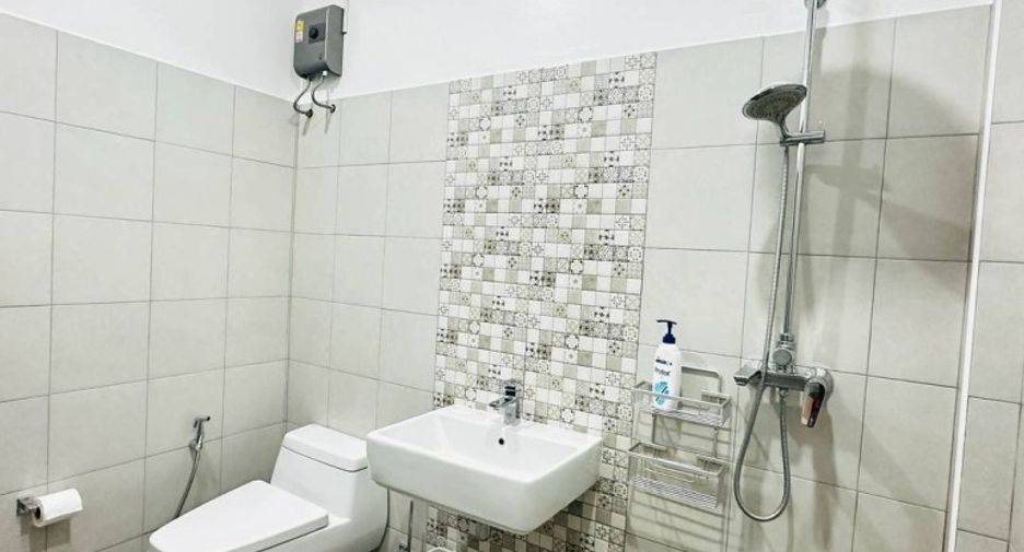 Haus zum Kauf mit 4 Zimmer in Sattahip, Chonburi