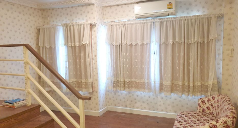 For sale 3 bedrooms retail Space in Mueang Chiang Mai, Chiang Mai