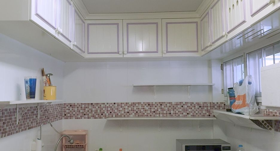For sale 3 bedrooms retail Space in Mueang Chiang Mai, Chiang Mai