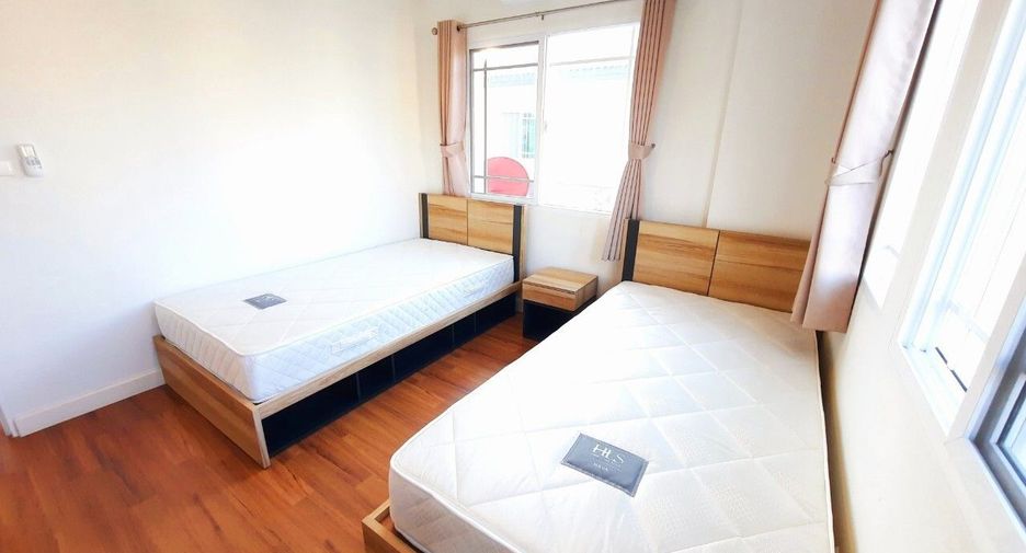 For rent 3 bedrooms house in Mueang Chiang Mai, Chiang Mai