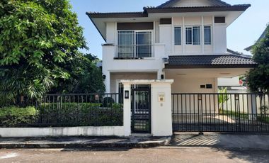 For rent 3 bedrooms house in Mueang Chiang Mai, Chiang Mai