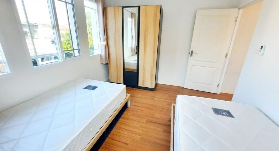 For rent 3 bedrooms house in Mueang Chiang Mai, Chiang Mai