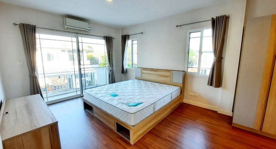 For rent 3 bedrooms house in Mueang Chiang Mai, Chiang Mai