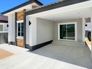 Casa en alquiler de 2 habitaciones en Cha Am, Phetchaburi