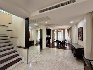 出租 3 卧室 独立屋 在 Wang Thong Lang, 曼谷