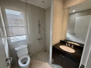 Haus zur Miete mit 3 Zimmer in Wang Thonglang, Bangkok