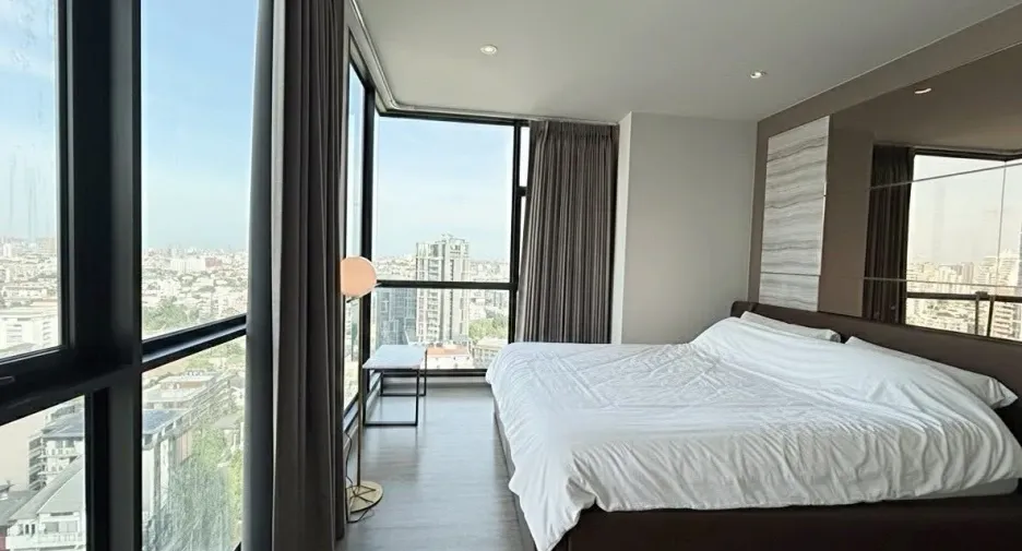 For rent 2 bedrooms condo in Watthana, Bangkok