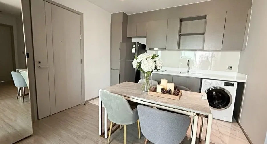 For rent 2 bedrooms condo in Watthana, Bangkok