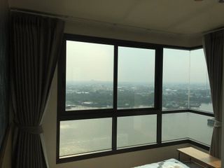 For rent 2 bedrooms condo in Yan Nawa, Bangkok