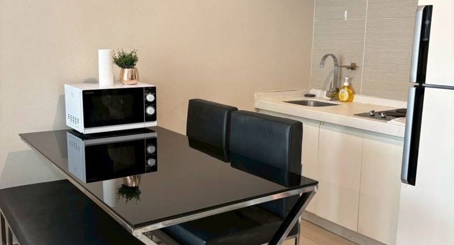 Аренда 1 кровать кондо в Хуаи Кхщанг, Бангкок