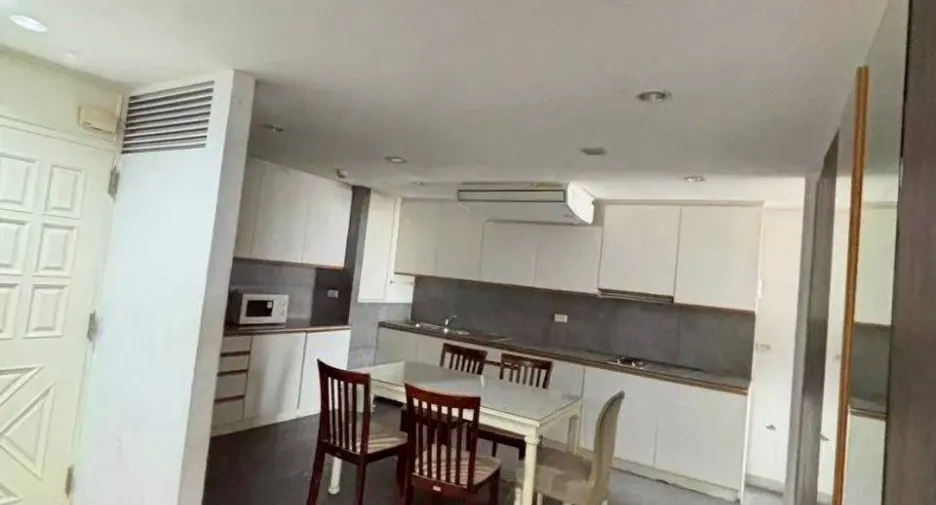 For rent 3 bedrooms condo in Watthana, Bangkok