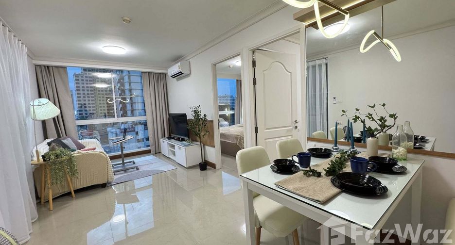 For rent 2 bedrooms condo in Phaya Thai, Bangkok