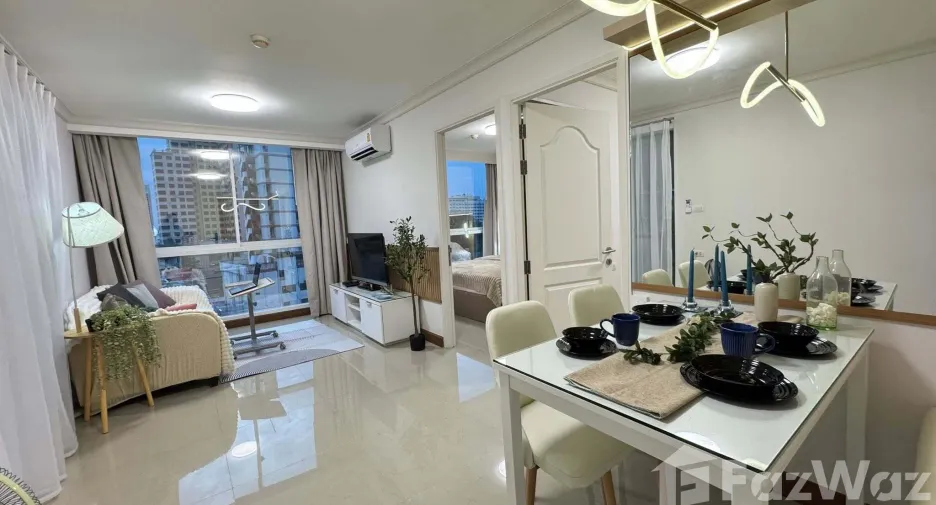 For rent 2 bedrooms condo in Phaya Thai, Bangkok