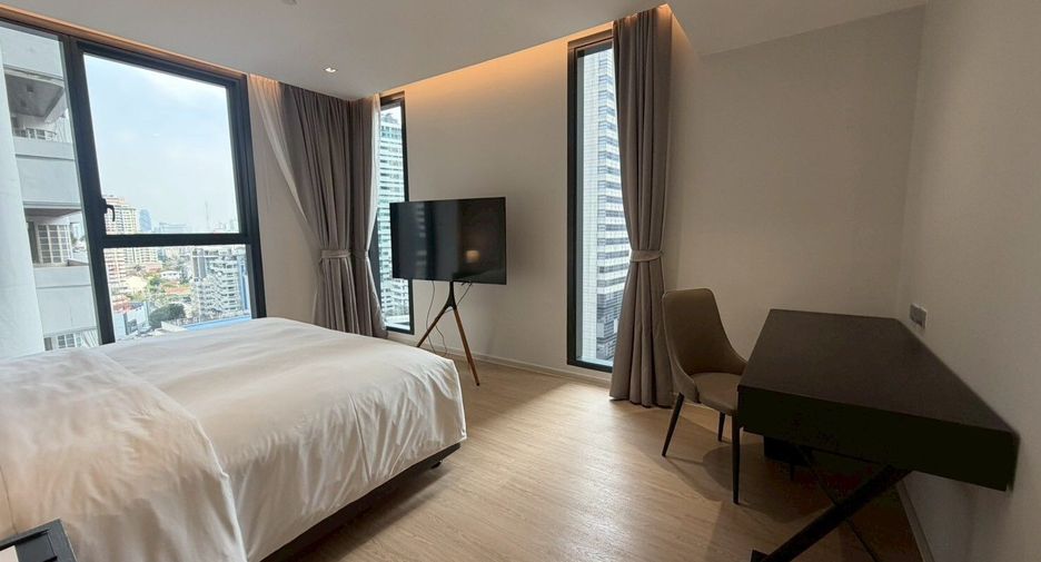 For rent 2 bedrooms apartment in Khlong Toei, Bangkok
