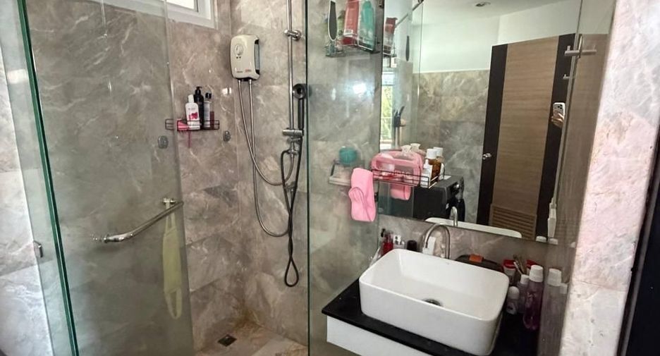 Apartment zum Kauf mit Studio in Mueang Phuket, Phuket