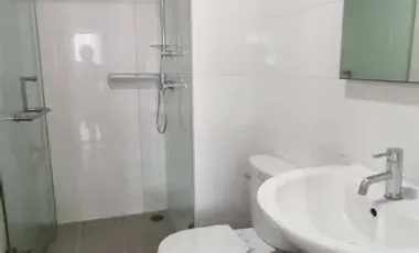 Аренда 2 спальни кондо в Щаттхана, Бангкок