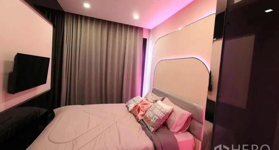 For rent and for sale 3 bedrooms condo in Khlong Toei, Bangkok