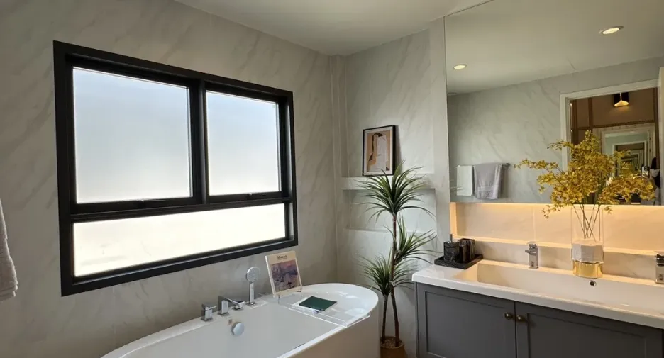 Haus zur Miete mit 4 Zimmer in Bang Phli, Samut Prakan