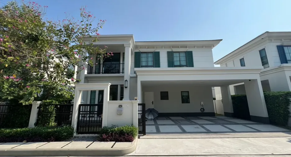 Casa en alquiler de 4 habitaciones en Bang Phli, Samut Prakan