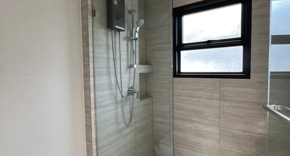Casa en alquiler de 4 habitaciones en Bang Phli, Samut Prakan