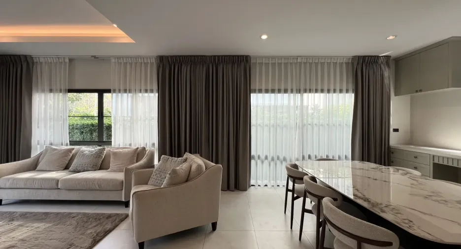 Casa en alquiler de 4 habitaciones en Bang Phli, Samut Prakan